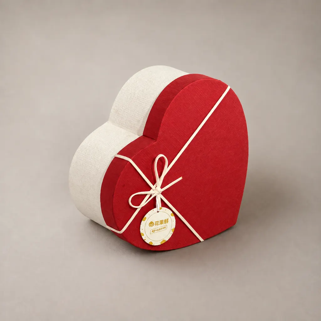 Two-Tone Heart-Shaped Linen Texture Rigid Gift Box — image 1 of 4